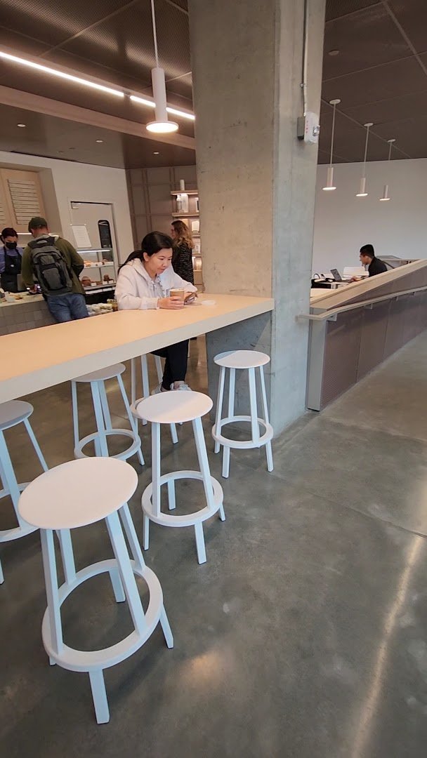Blue Bottle Coffee specialty coffee shop in San Francisco - photo 9