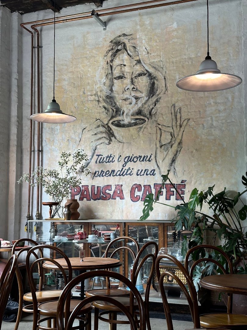 Genovese Coffee House specialty coffee shop in Sydney - photo 5