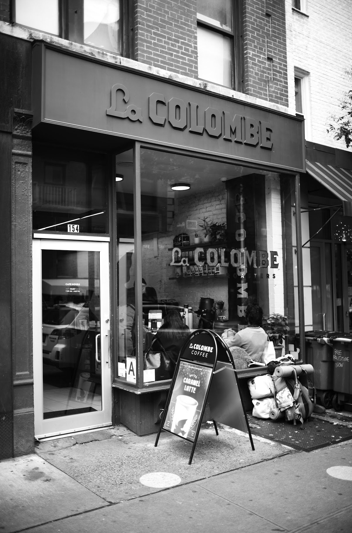 La Colombe Coffee Workshop specialty coffee shop in New York - photo 2