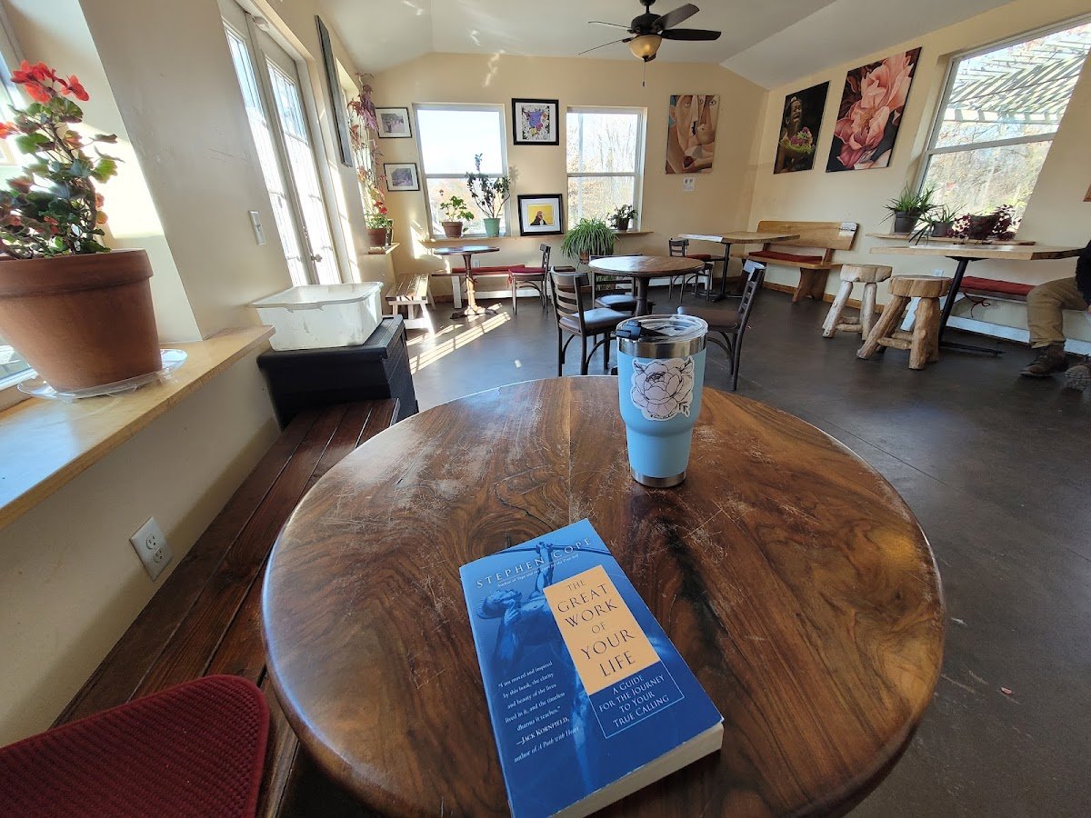 Round Earth Roasters specialty coffee shop in Asheville - photo 4