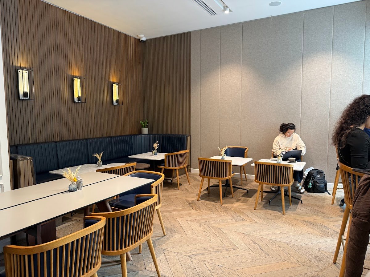 Page Common Coffee House specialty coffee shop in London - photo 7