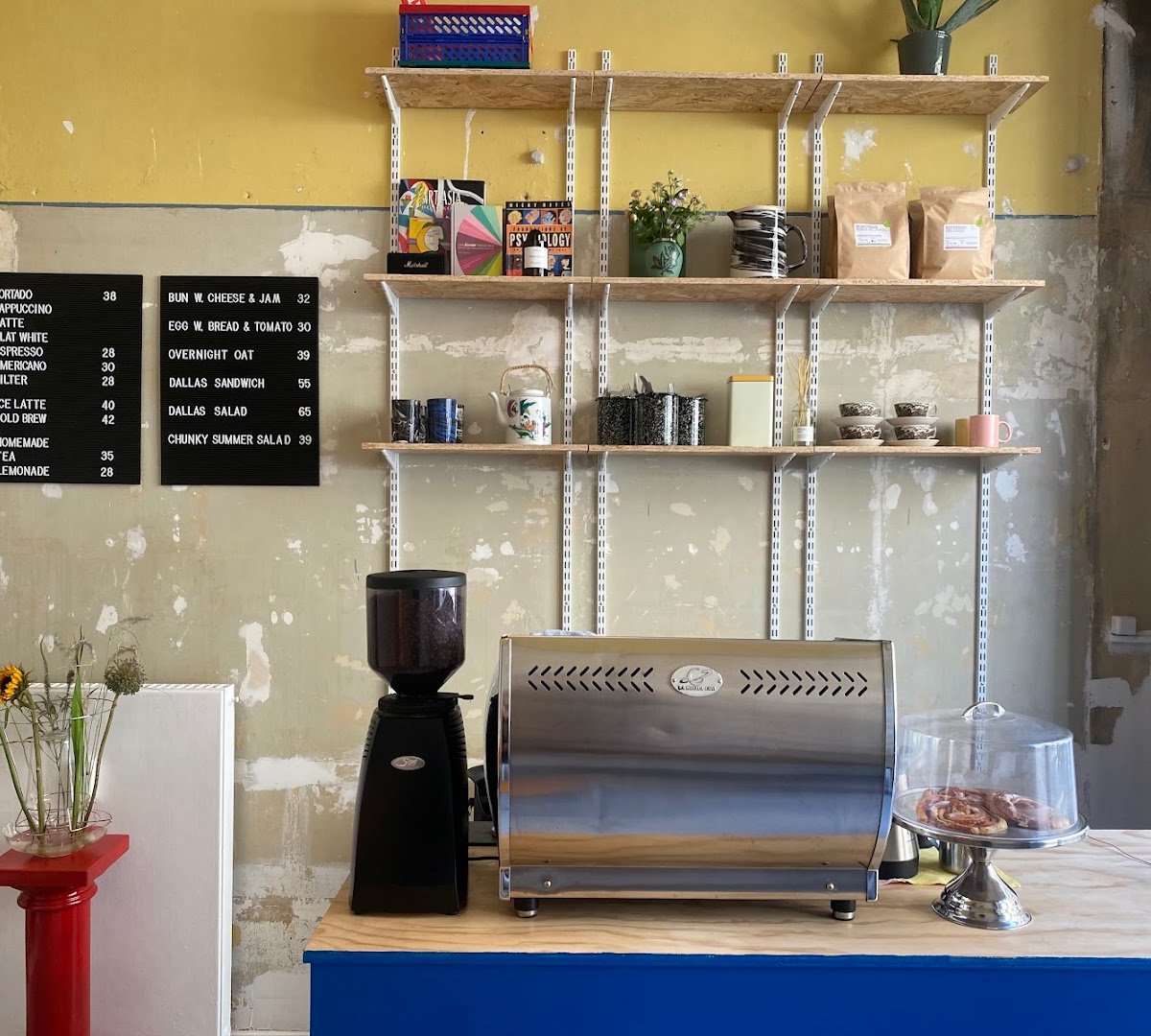 Dallas Coffee specialty coffee shop in Copenhagen - photo 4