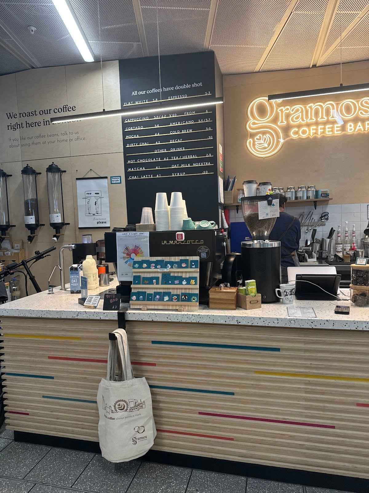 Gramos Coffee Bar (underground, sub-level -1) specialty coffee shop in London - photo 4