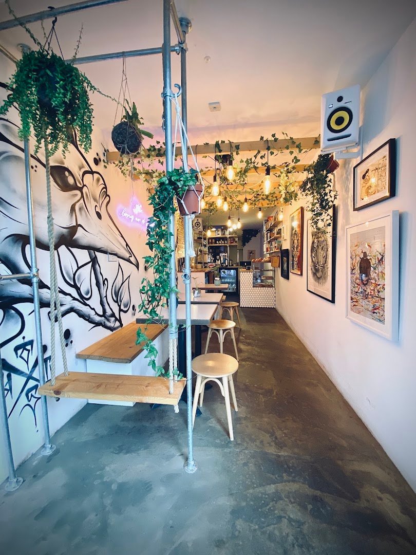 LONG & SHORT specialty coffee shop in London - photo 3