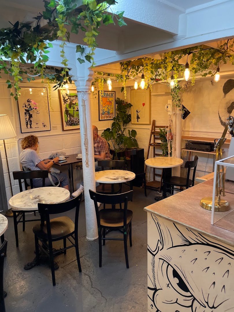 LONG & SHORT specialty coffee shop in London - photo 5