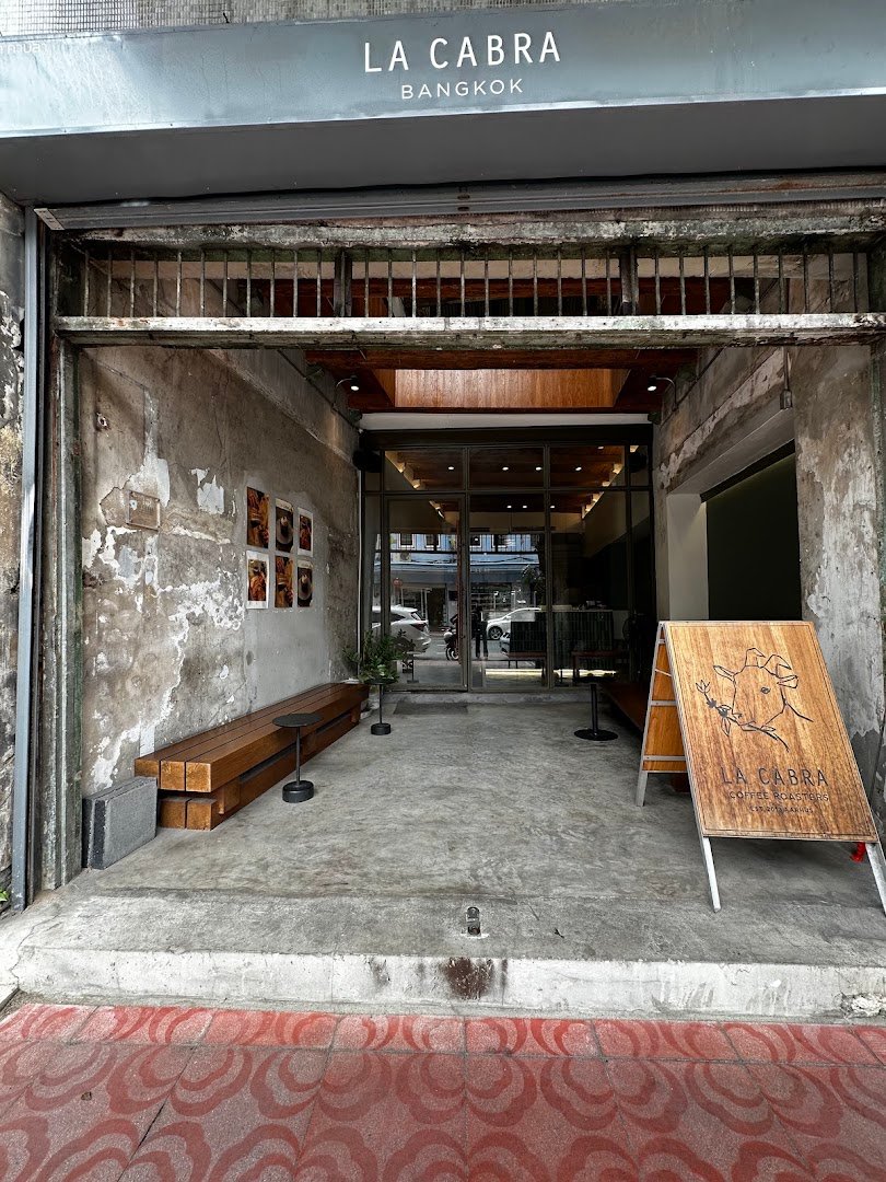 La Cabra Bangkok specialty coffee shop in Bangkok - photo 7