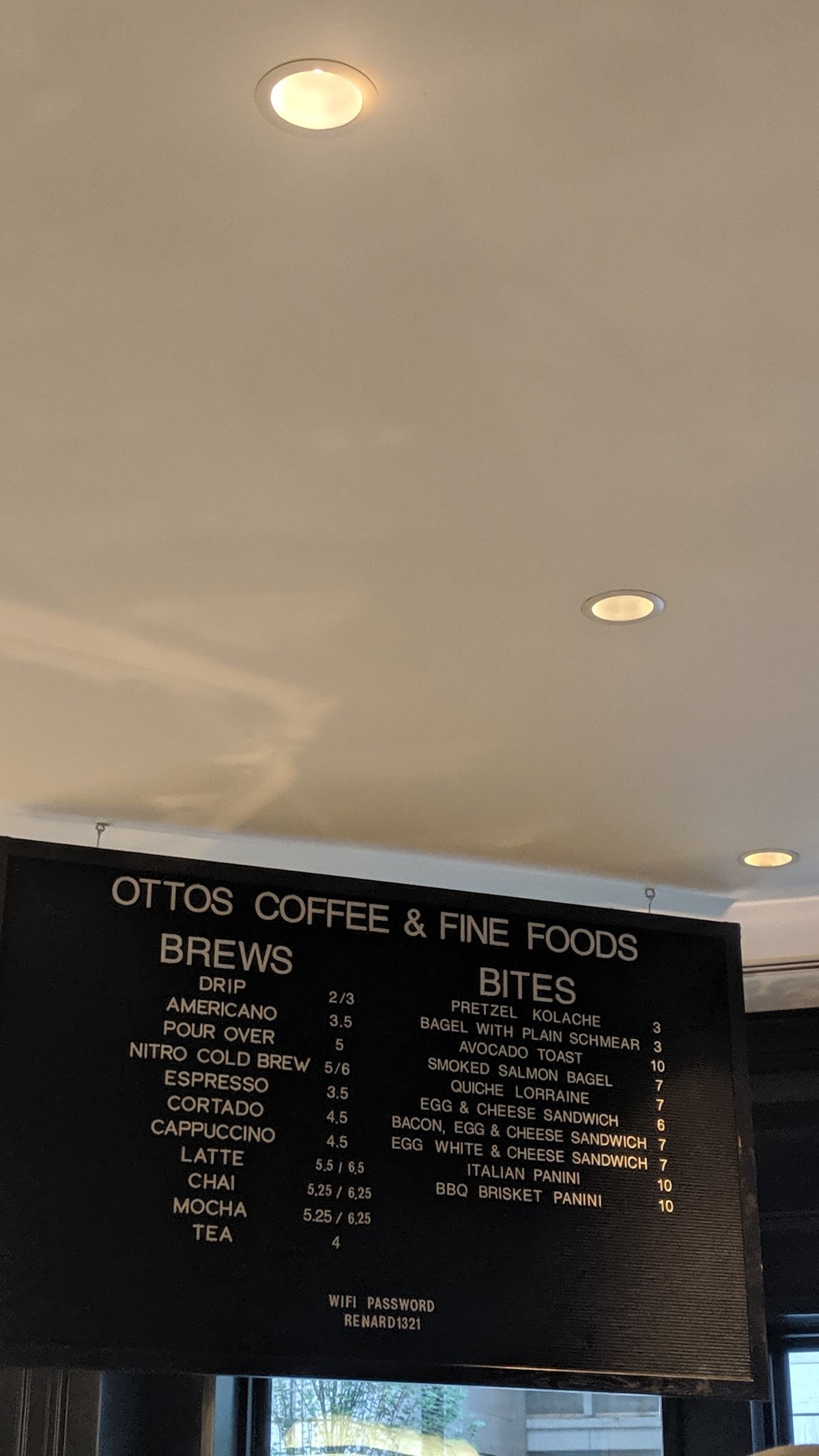 Otto's Coffee & Fine Foods specialty coffee shop in Dallas - photo 8