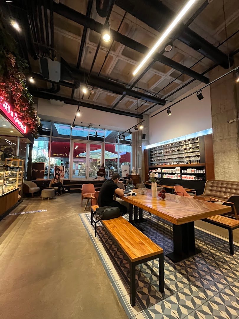 Rawsters 42 Maslak specialty coffee shop in Istanbul - photo 4