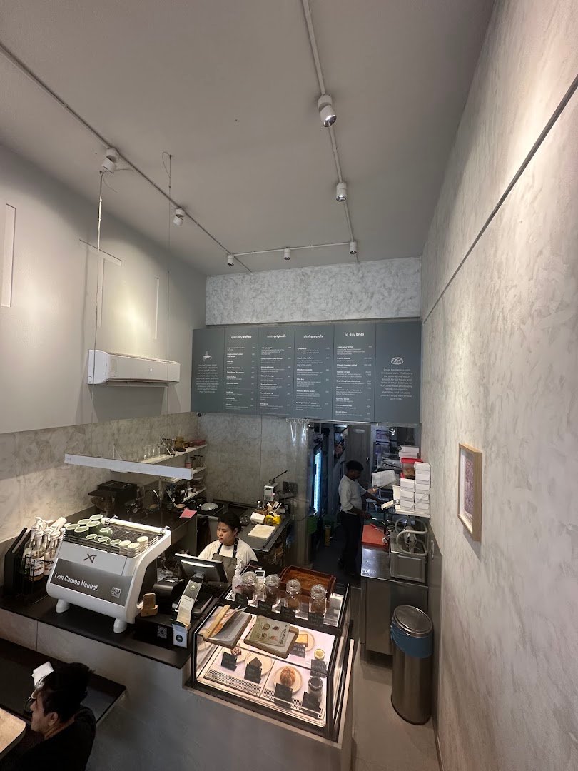 IKVITI - Coffee Roasters & Gourmet Kitchen specialty coffee shop in Delhi - photo 10