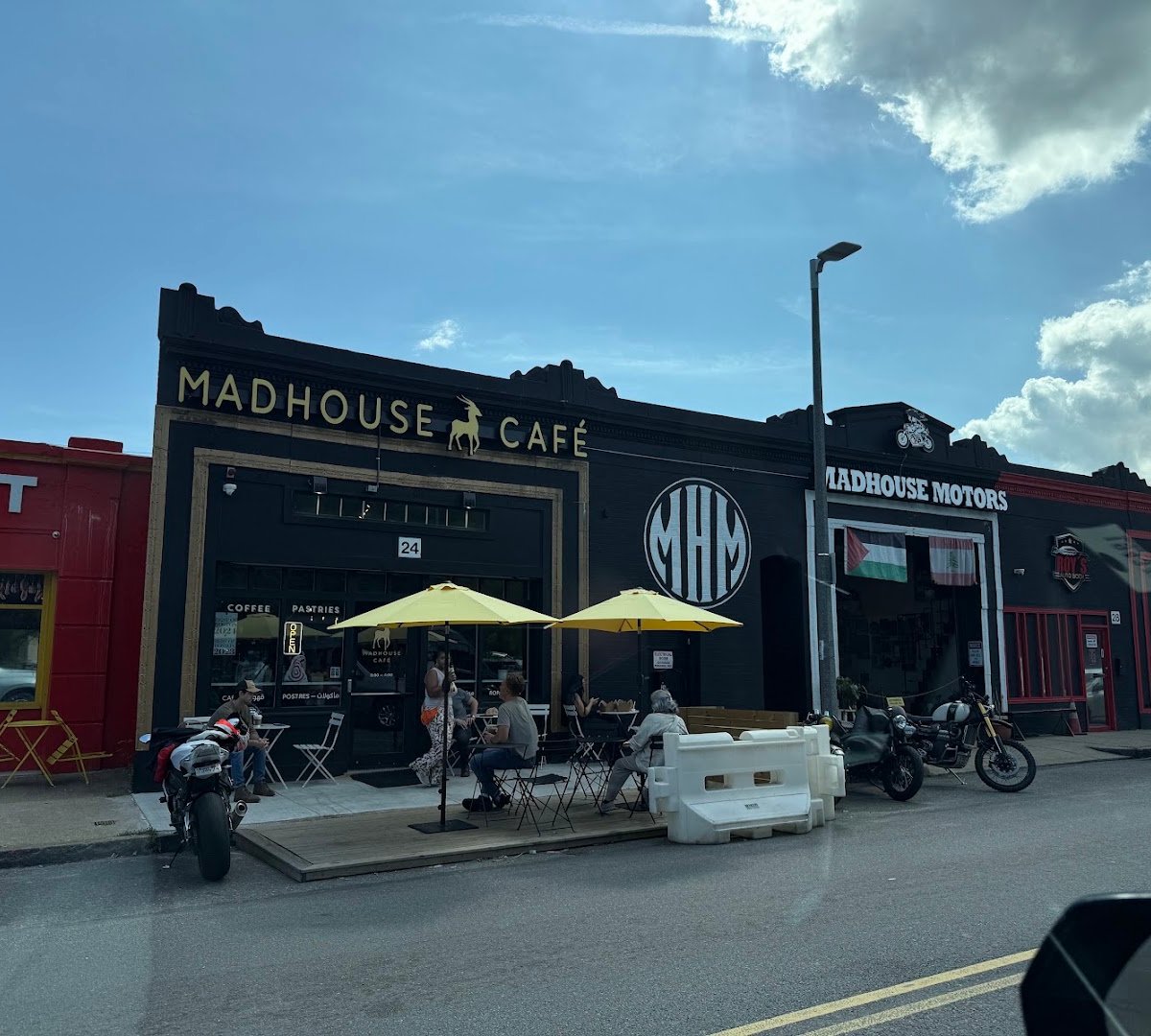 Madhouse Cafe specialty coffee shop in Boston - photo 7