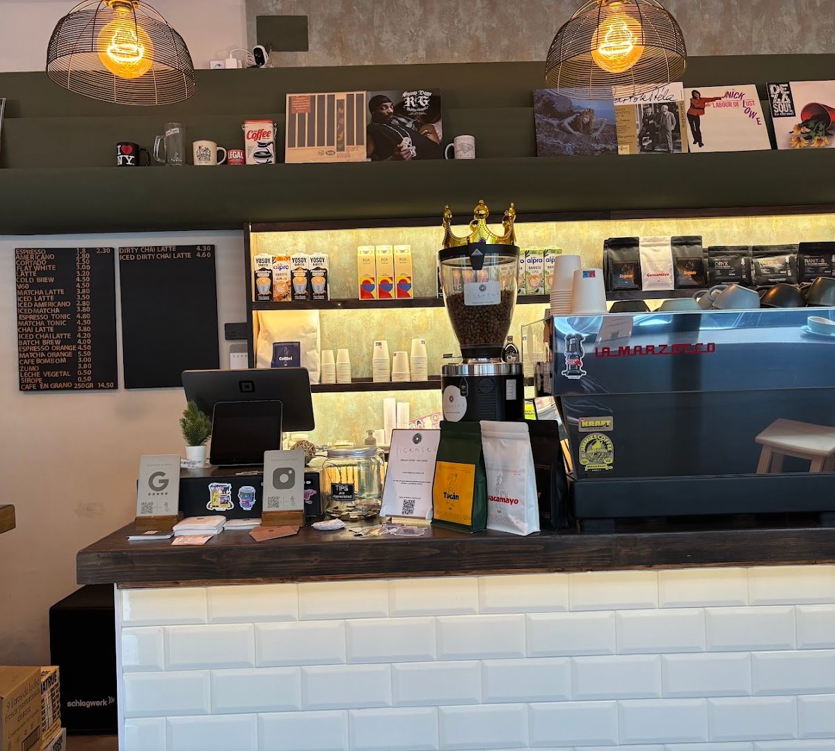 LICENSED specialty coffee specialty coffee shop in Madrid - photo 3