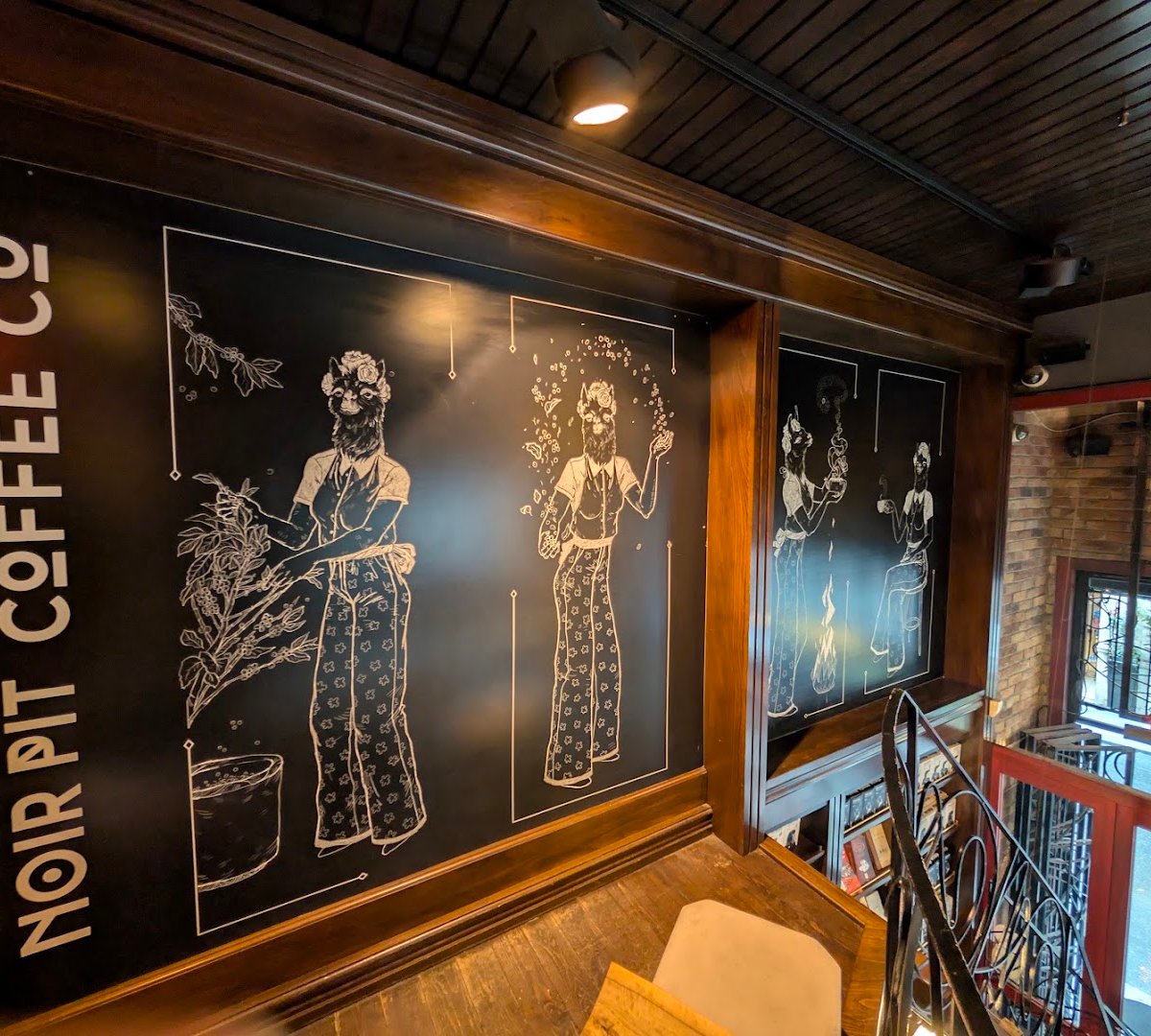 Noir Pit specialty coffee shop in Istanbul - photo 9