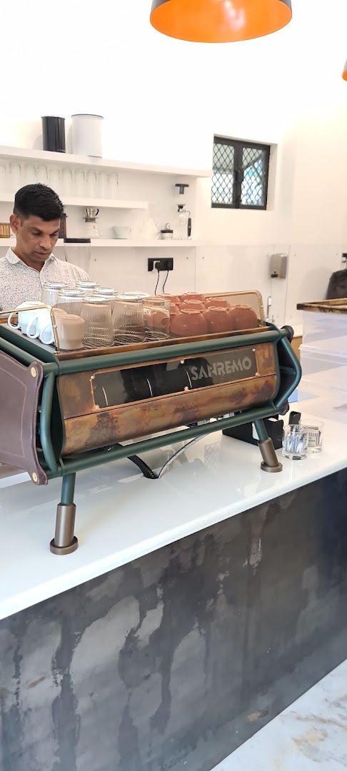 Interior of javaphile pali, specialty coffee shop in Mumbai