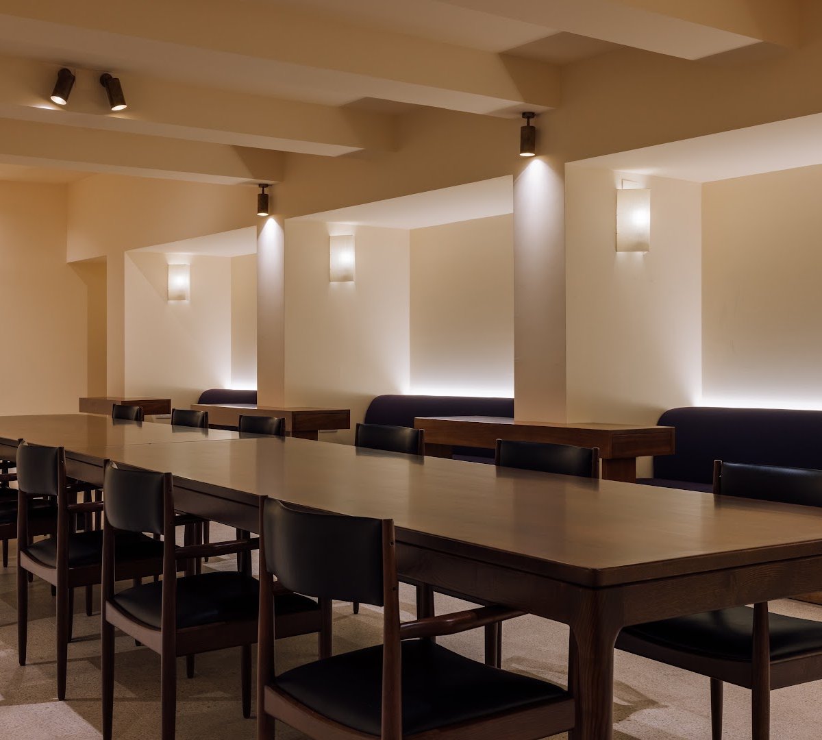 Interior of Good Company Café, specialty coffee shop in Lisbon