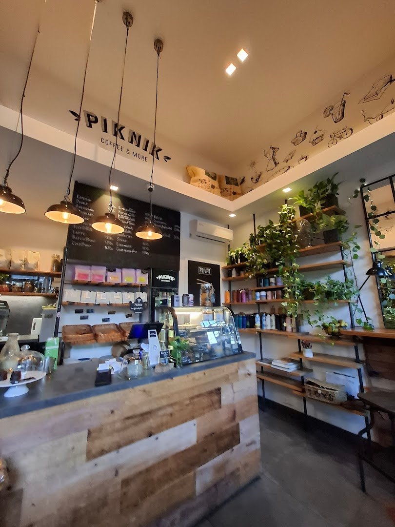 PIKNIK specialty coffee shop in Budapest - photo 3
