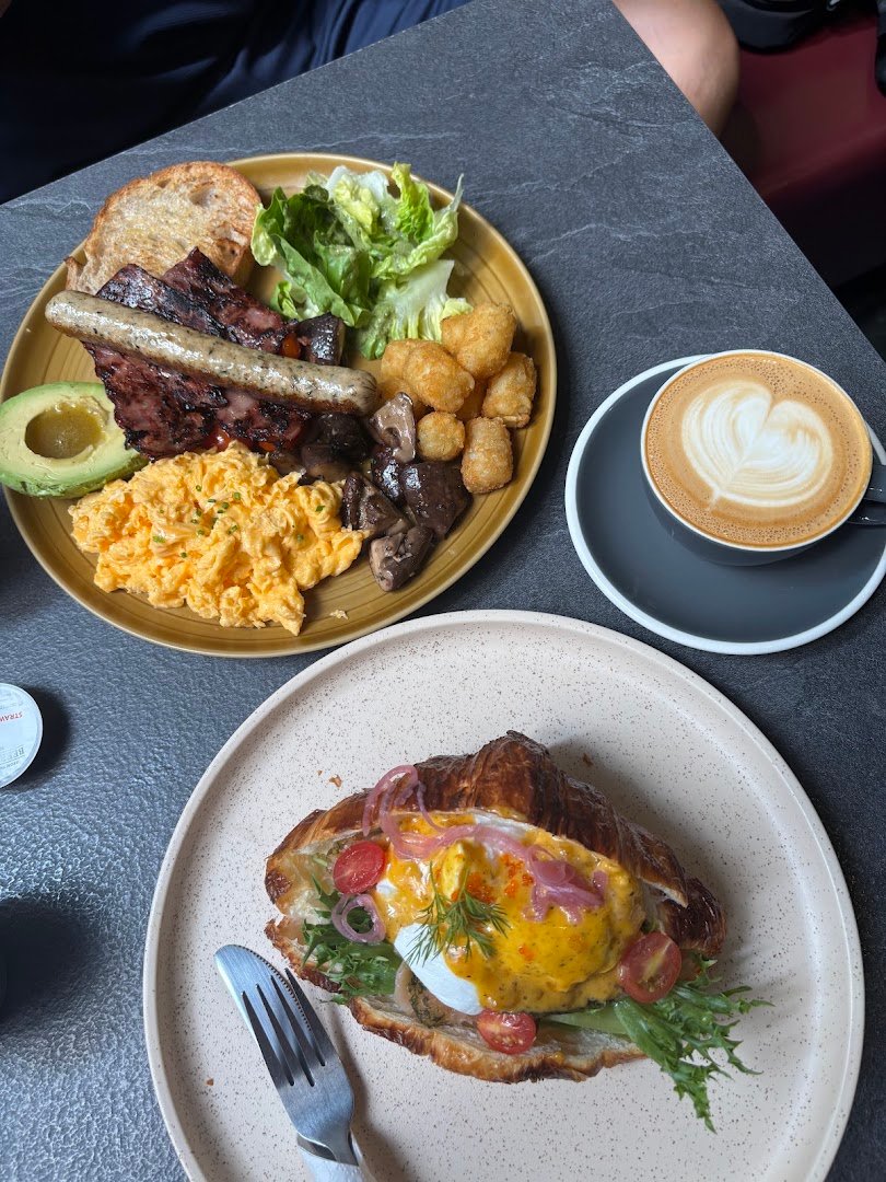 Coffee at Dutch Colony Coffee Co., specialty coffee shop in Singapore