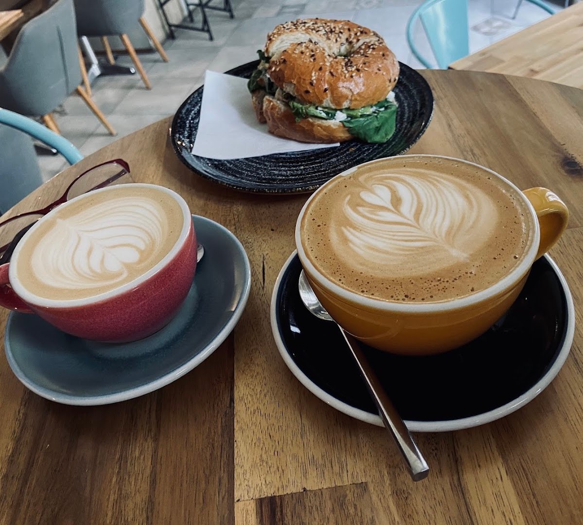 Coffee at Paręosób Gallery Cafe, specialty coffee shop in Warsaw