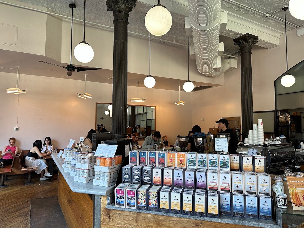 La Colombe Coffee Roasters specialty coffee shop in New York - photo 3