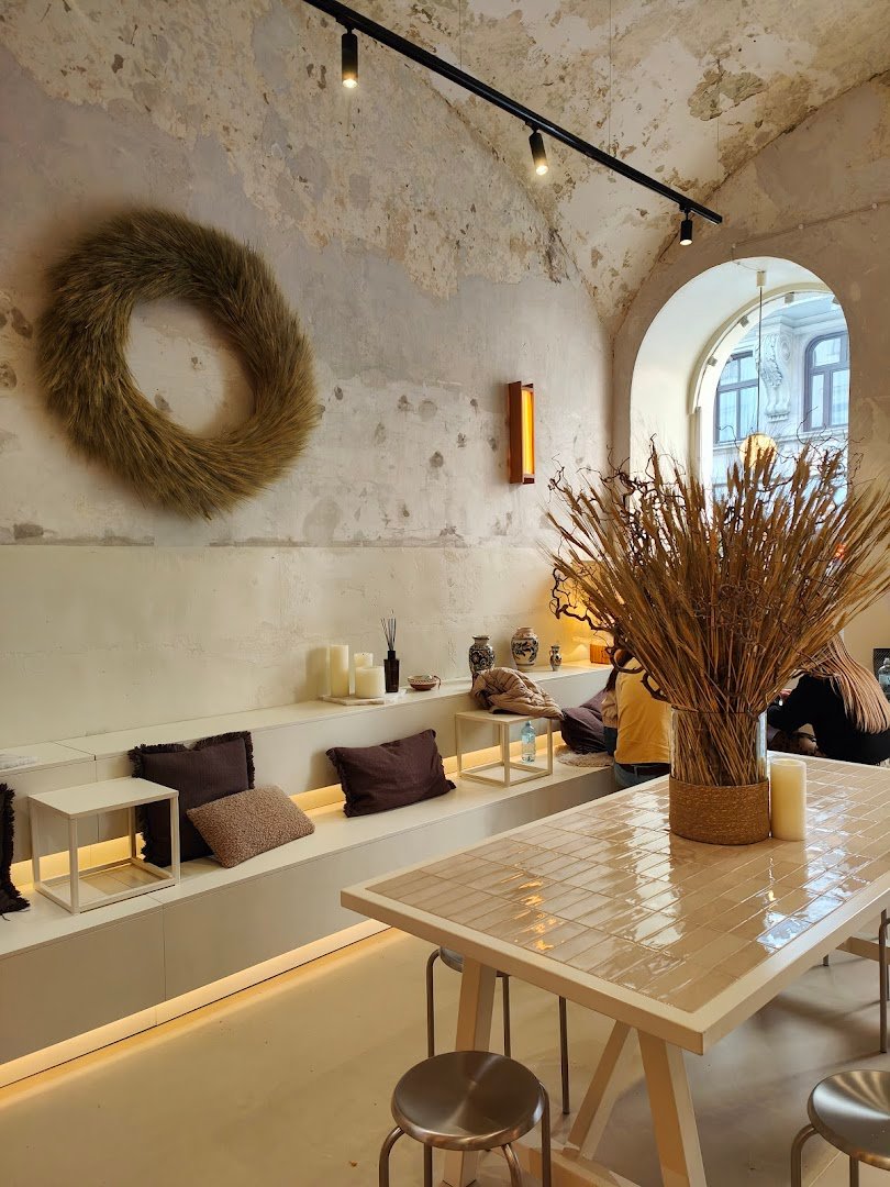 SALT Bakery X CAUSE specialty coffee shop in Budapest - photo 12