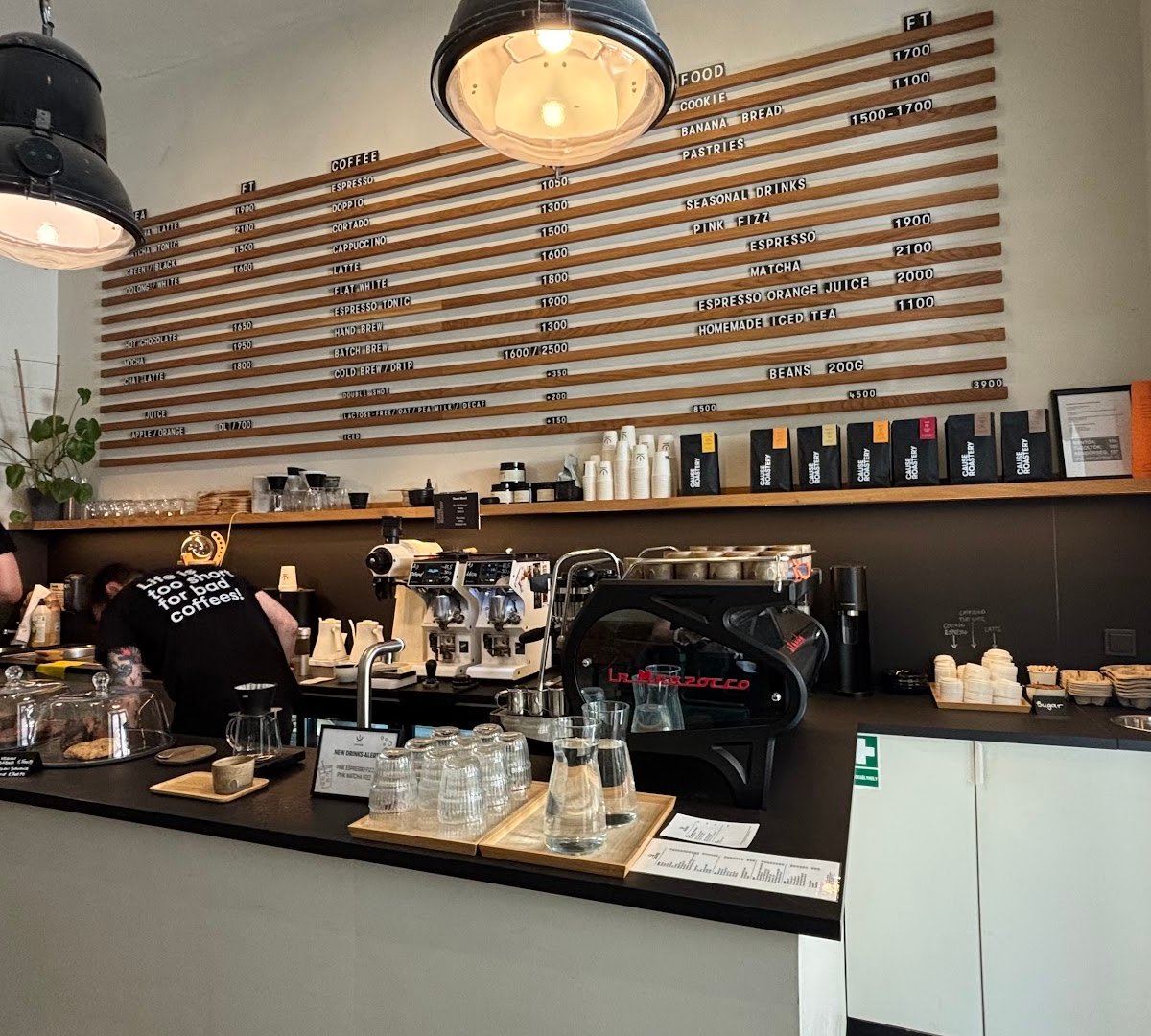 SALT Bakery X CAUSE specialty coffee shop in Budapest - photo 13