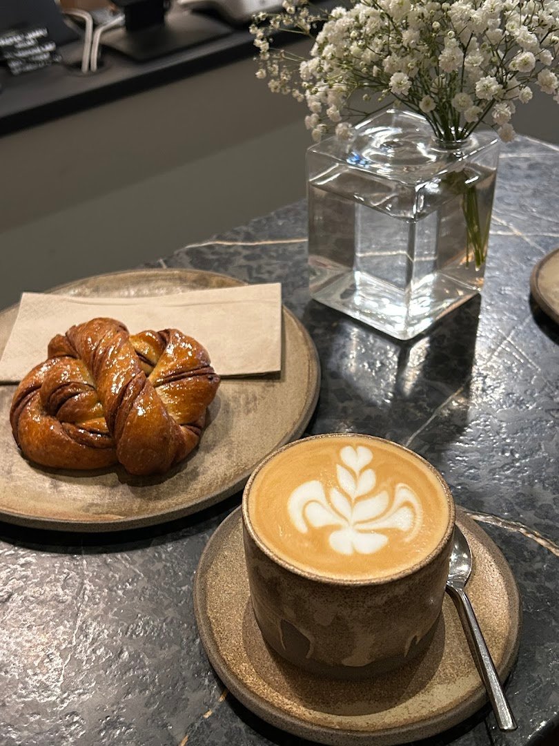 SALT Bakery X CAUSE specialty coffee shop in Budapest - photo 14
