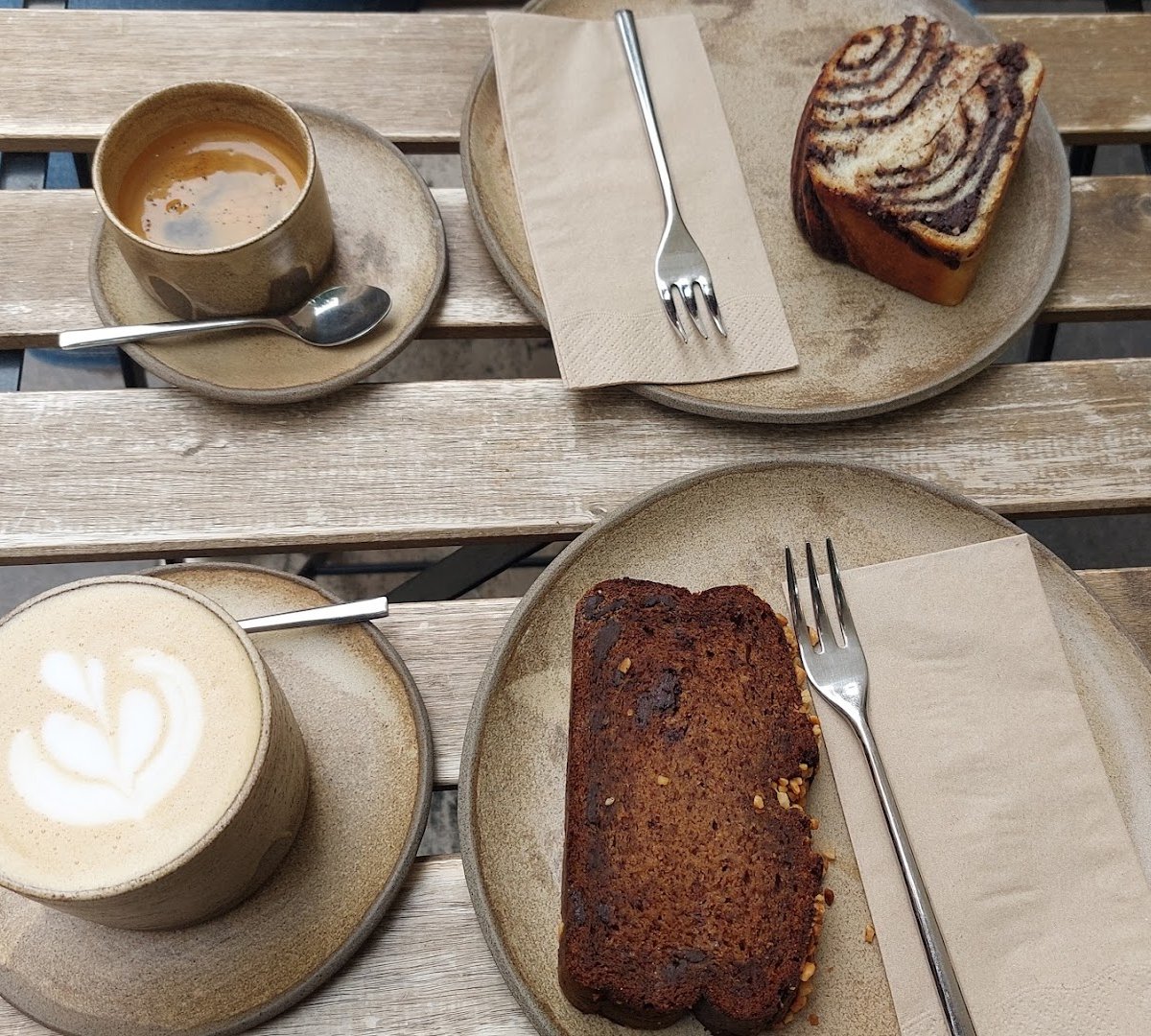 SALT Bakery X CAUSE specialty coffee shop in Budapest - photo 15