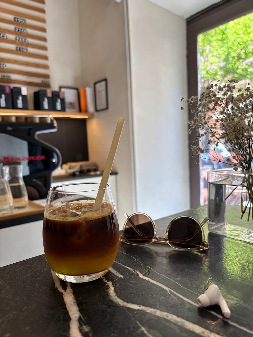 SALT Bakery X CAUSE specialty coffee shop in Budapest - photo 7