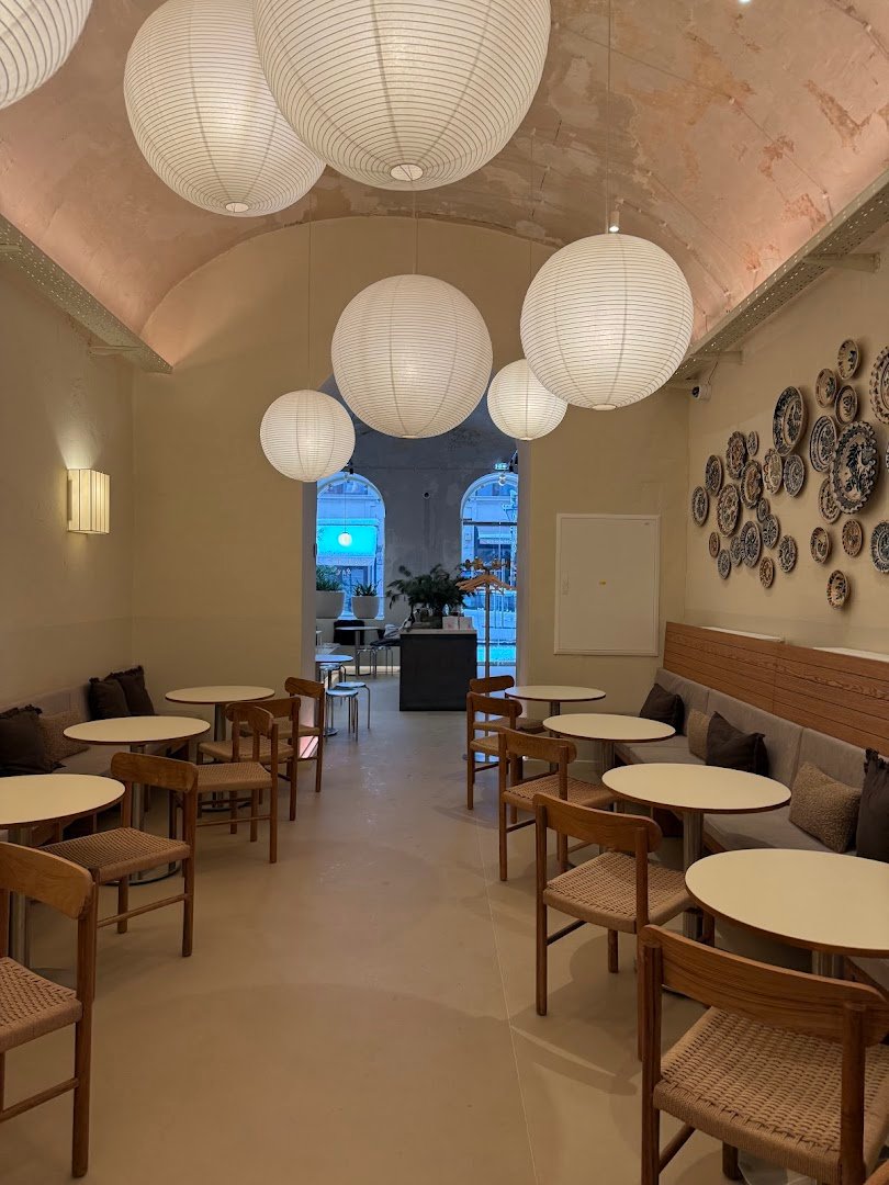 SALT Bakery X CAUSE specialty coffee shop in Budapest - photo 10