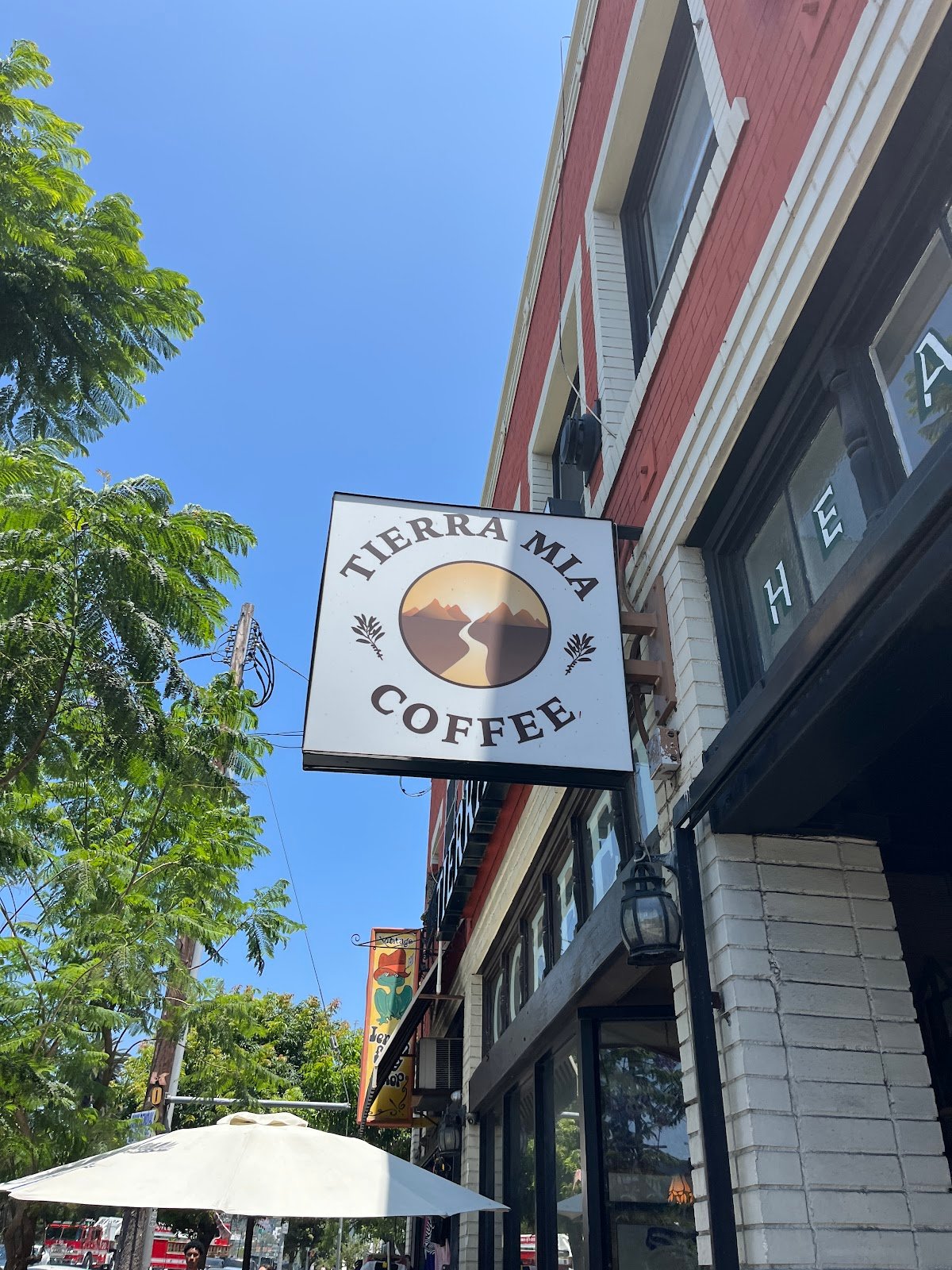 Tierra Mia Coffee specialty coffee shop in Los Angeles - photo 2