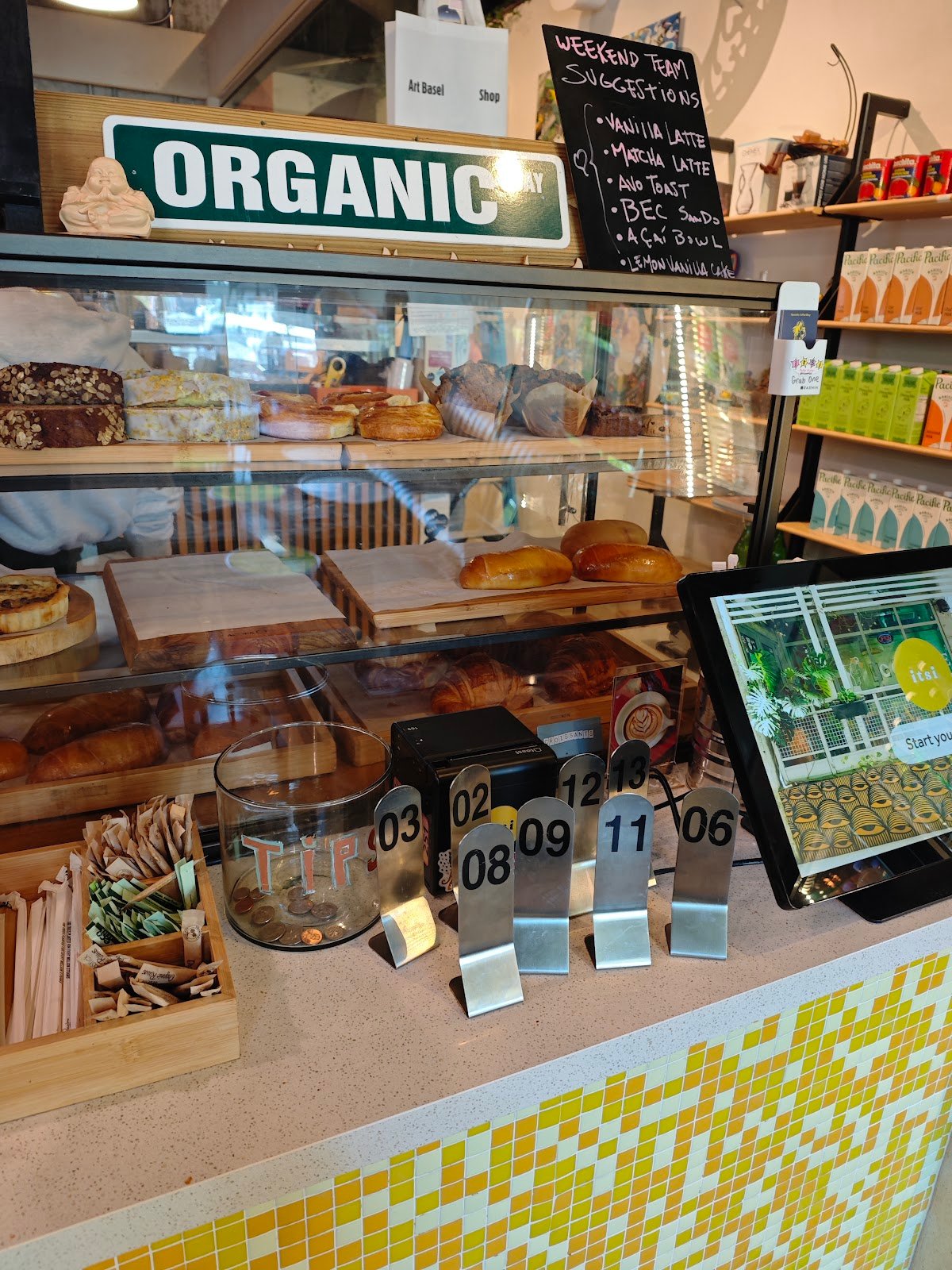 i think she is specialty coffee shop in Miami - photo 2