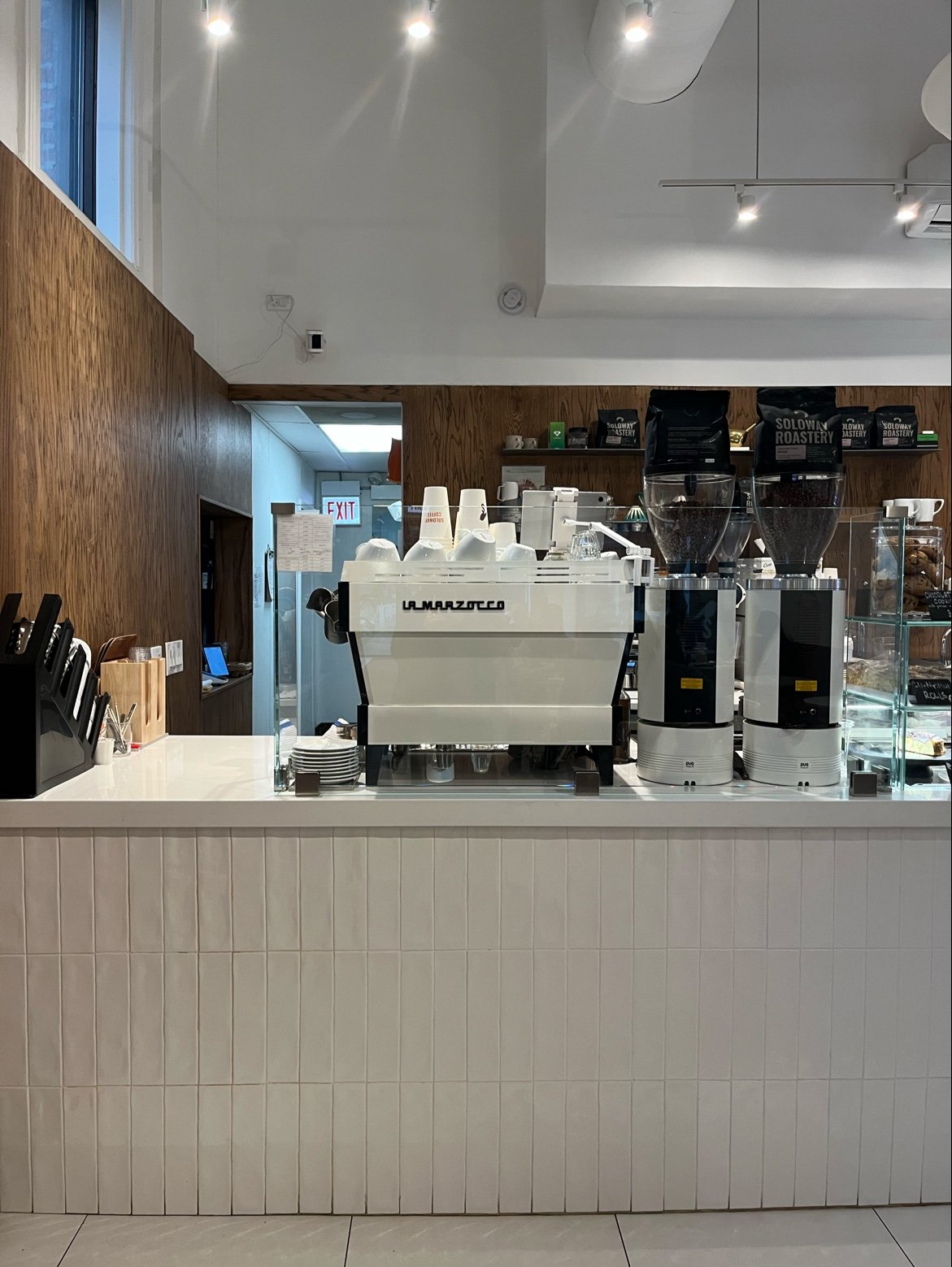 Soloway coffee specialty coffee shop in Chicago - photo 6