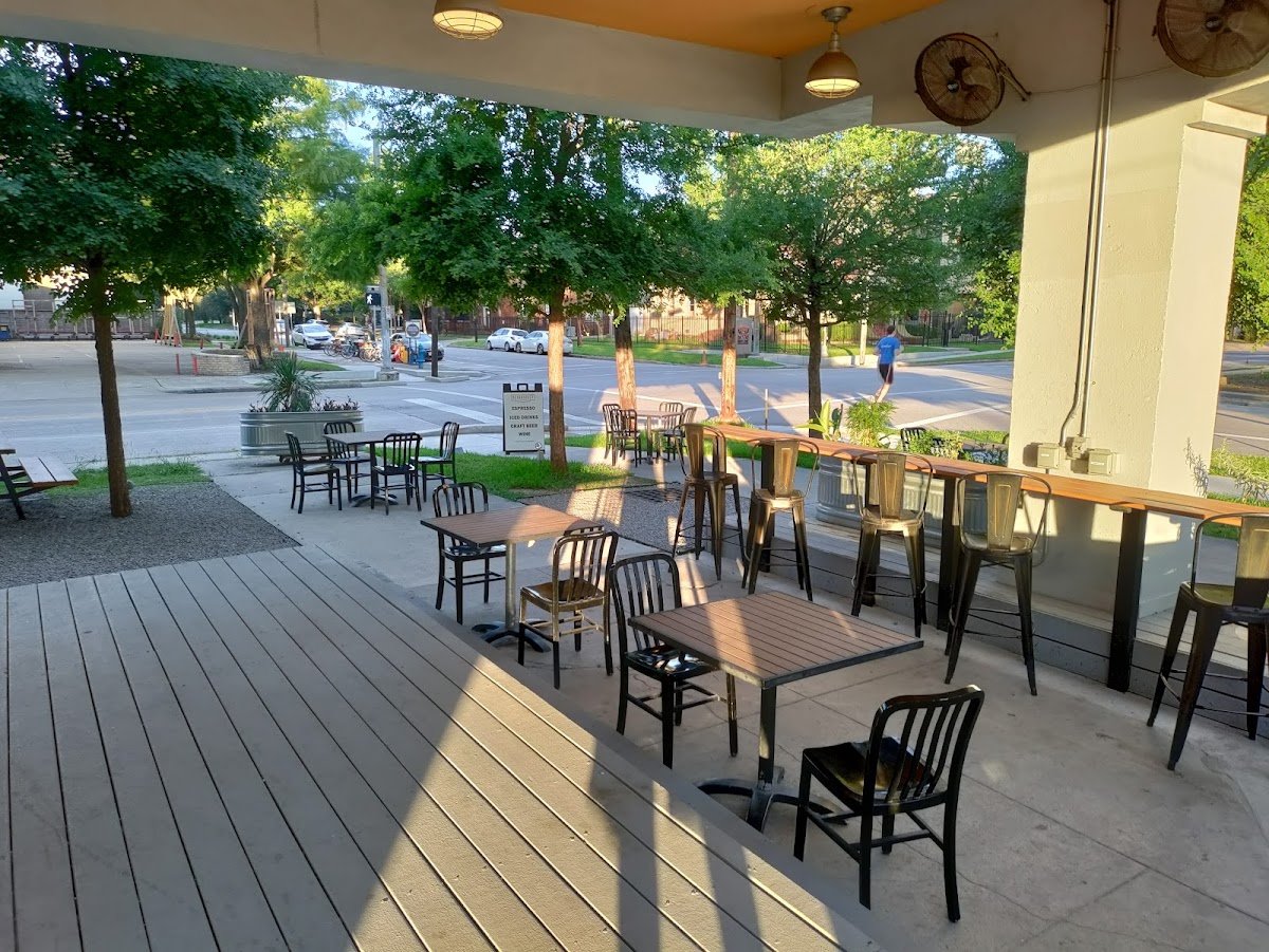 Retrospect Coffee Bar specialty coffee shop in Houston - photo 2