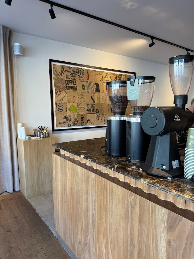 Brandmeesters Amsterdam specialty coffee shop in Amsterdam - photo 13