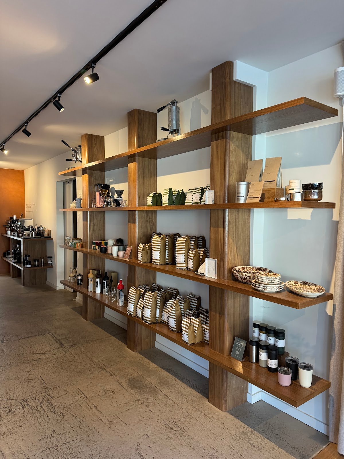 Brandmeesters Amsterdam specialty coffee shop in Amsterdam - photo 4