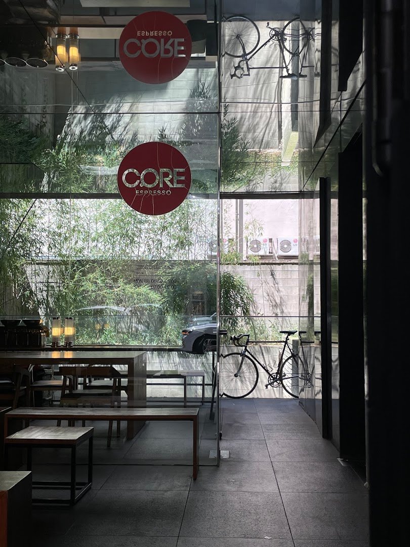 Interior of 에스프레소코어, specialty coffee shop in Seoul