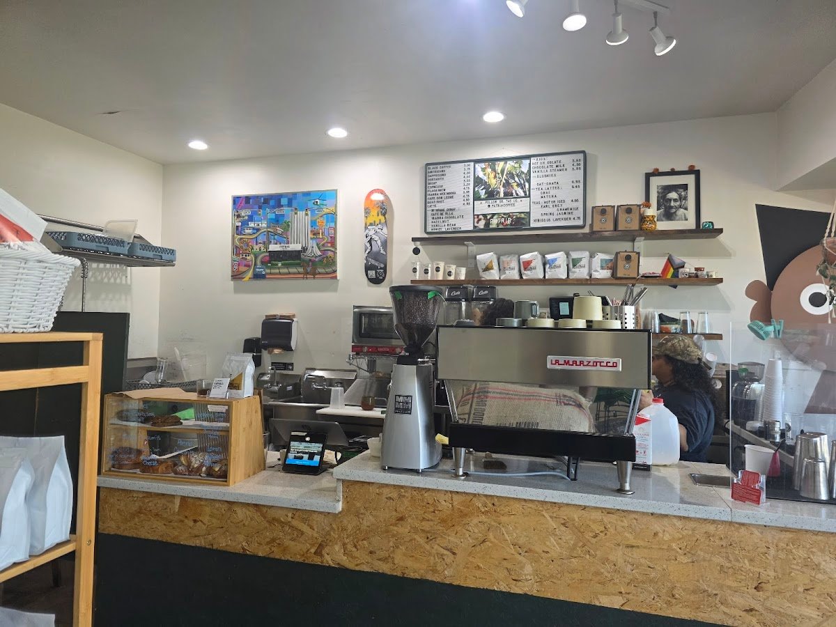 Patria Coffee Roasters specialty coffee shop in Los Angeles - photo 2