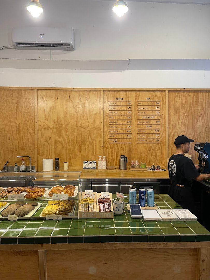 Syra Coffee specialty coffee shop in Barcelona - photo 7