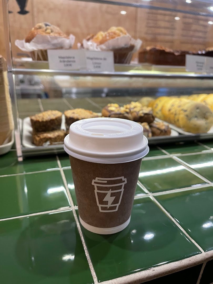 Syra Coffee specialty coffee shop in Barcelona - photo 8