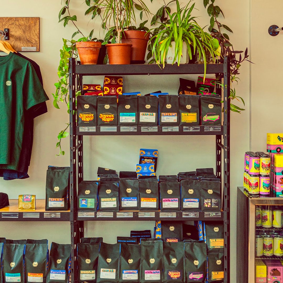Interior of Zab Café, specialty coffee shop in Montreal