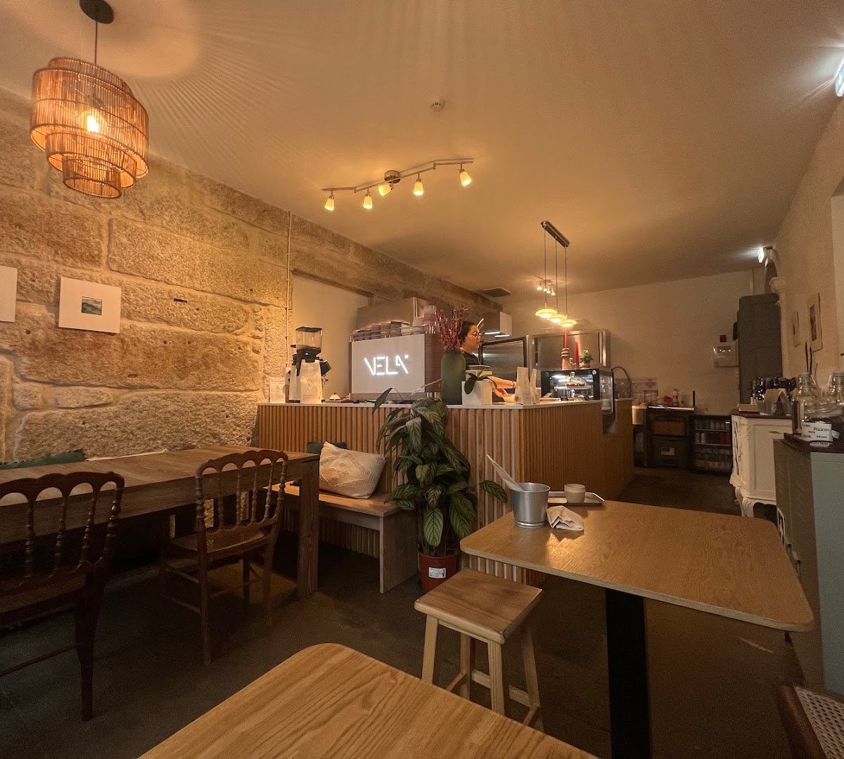 Interior of Baco Coffee Lab, specialty coffee shop in Porto