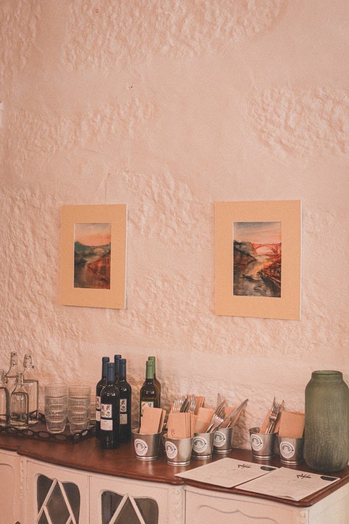 Interior of Baco Coffee Lab, specialty coffee shop in Porto