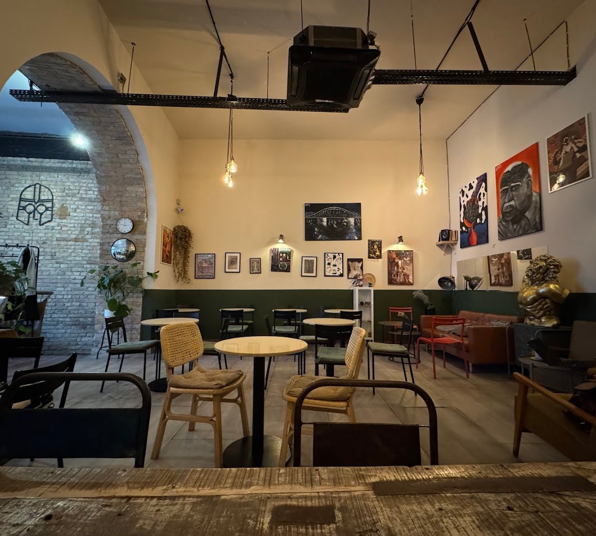 Kern Collective Coffee specialty coffee shop in Budapest - photo 12