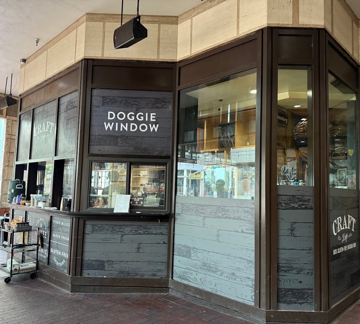 Storefront of Craft Kafe Downtown, specialty coffee shop in Tampa-St. Petersburg