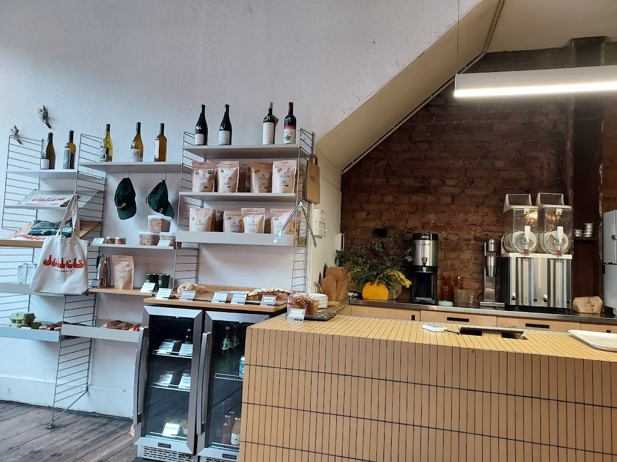 Juliet’s Quality Foods specialty coffee shop in London - photo 2