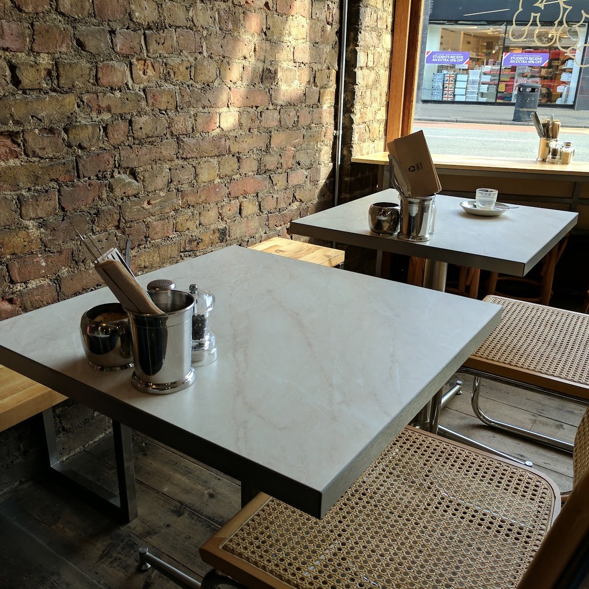 Juliet’s Quality Foods specialty coffee shop in London - photo 10