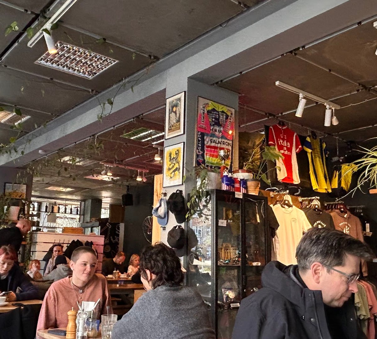 Steel Vintage Bikes Café specialty coffee shop in Berlin - photo 4