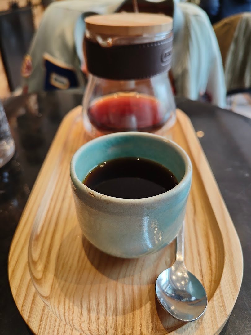 Gaia Torréfacteur specialty coffee shop in Paris - photo 7