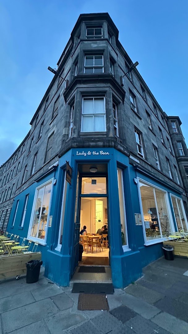 Storefront of Lady and The Bear, specialty coffee shop in Edinburgh