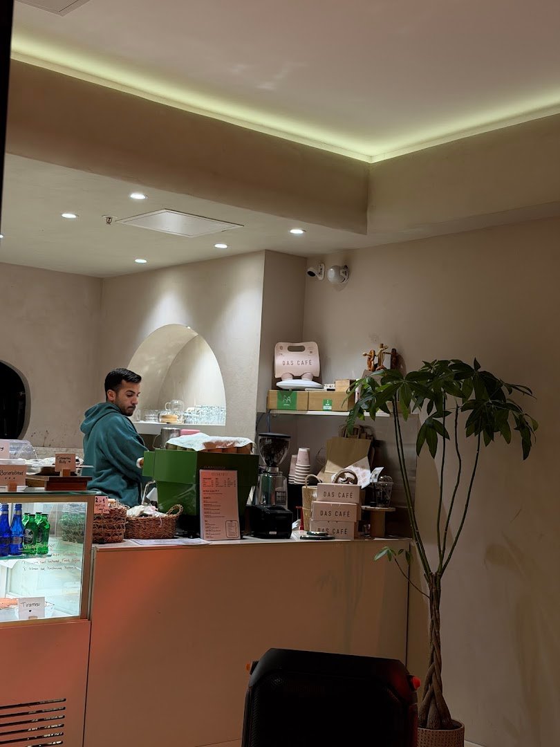 Das Café specialty coffee shop in Istanbul - photo 6